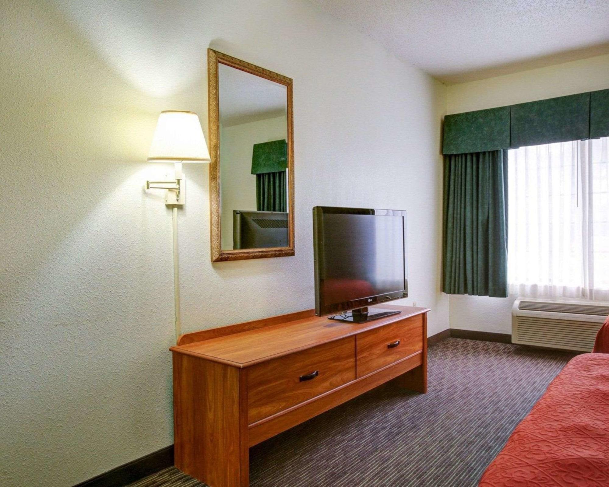 Quality Inn & Suites Airport أوستن المظهر الخارجي الصورة