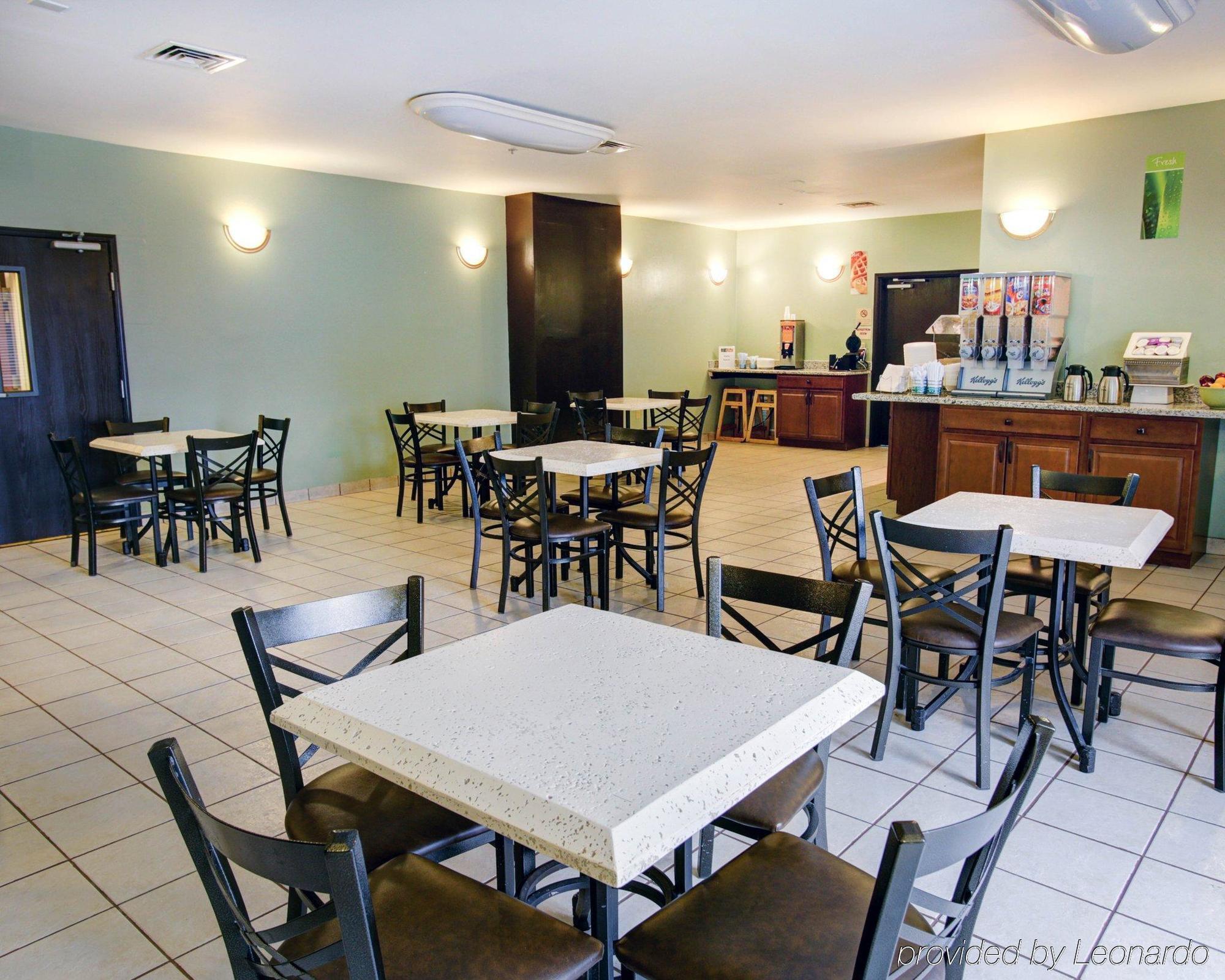Quality Inn & Suites Airport أوستن المظهر الخارجي الصورة
