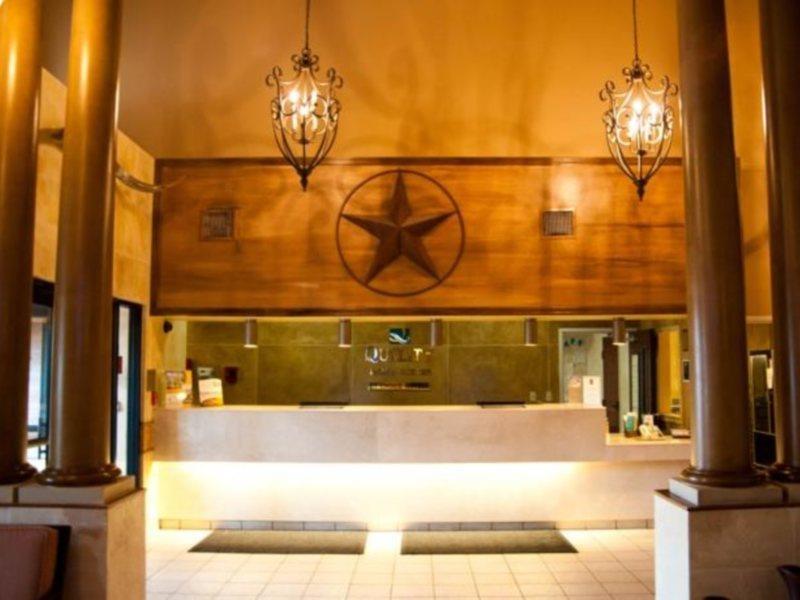 Quality Inn & Suites Airport أوستن المظهر الخارجي الصورة