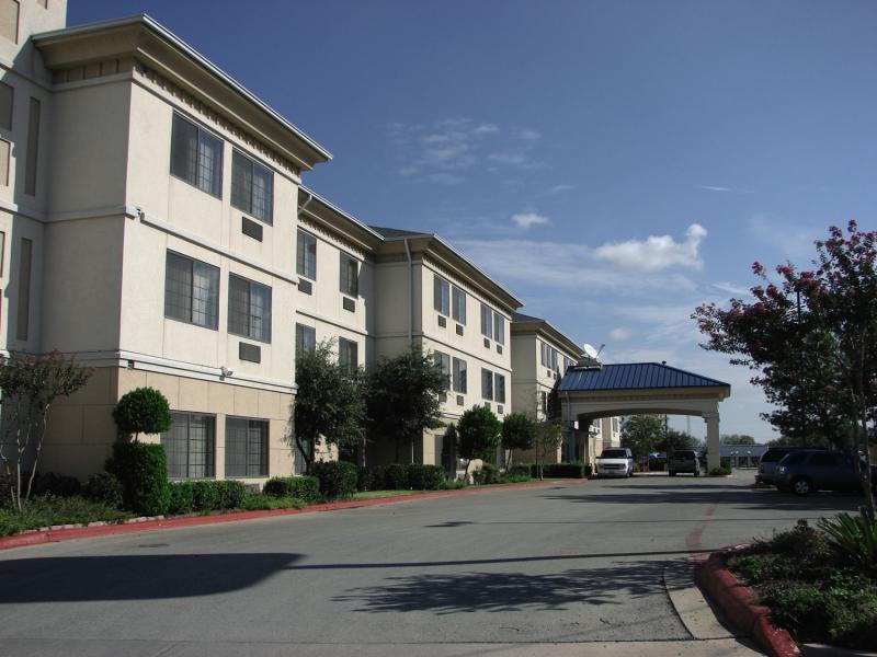 Quality Inn & Suites Airport أوستن المظهر الخارجي الصورة