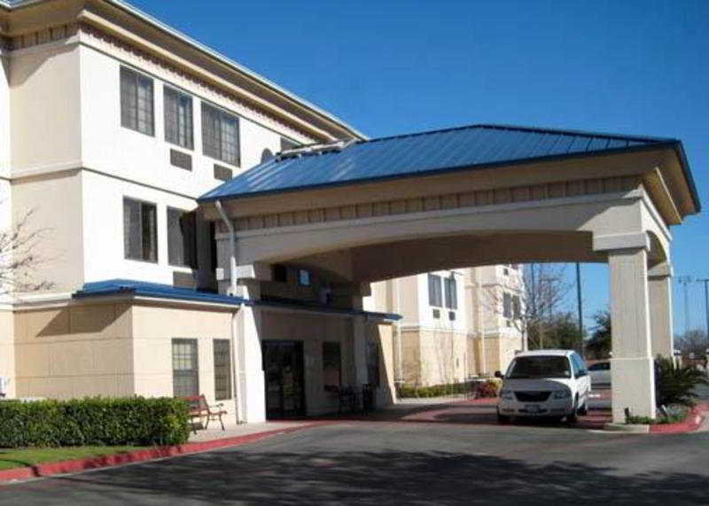 Quality Inn & Suites Airport أوستن المظهر الخارجي الصورة