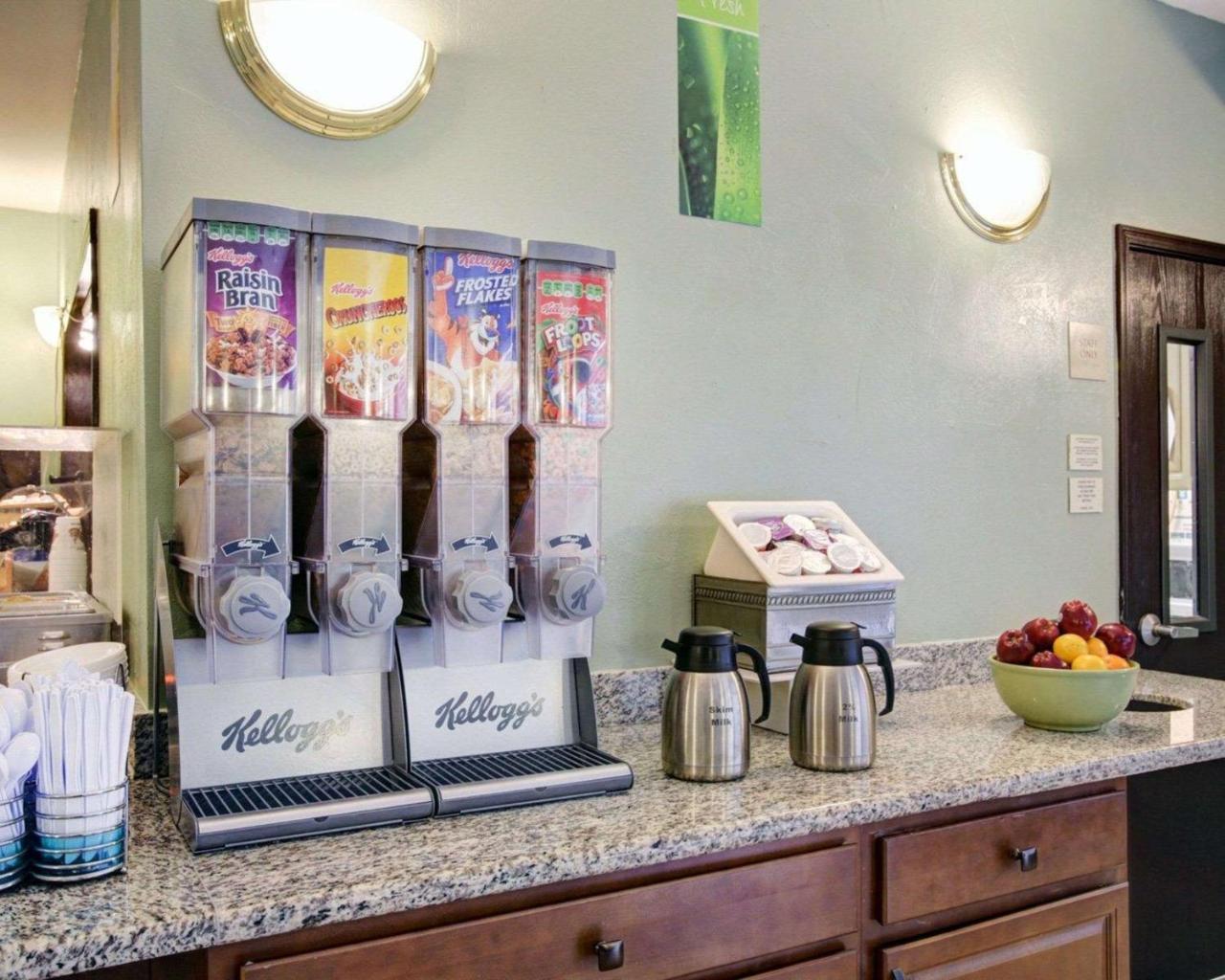 Quality Inn & Suites Airport أوستن المظهر الخارجي الصورة